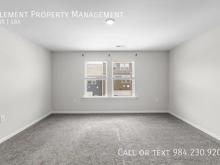 2466 Hutch Ln #1 — Photo 23