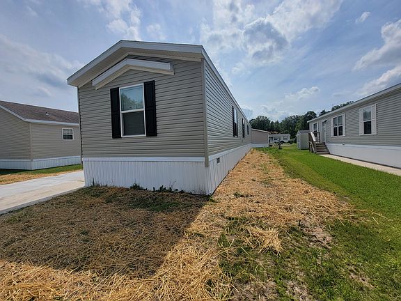 4th image of 3601 Alpine Dr #242