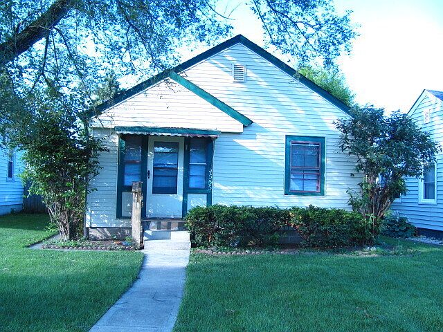 1st image of 4555 Young Ave