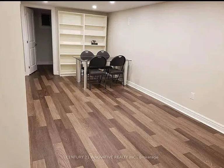 586 Chamberlain Rd — Photo 6