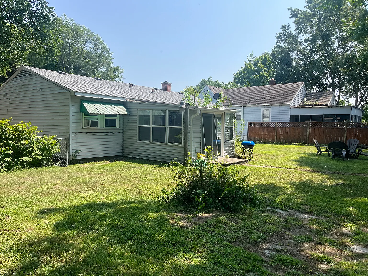 3 bed, 1040 sqft, $1,525 — Photo 2