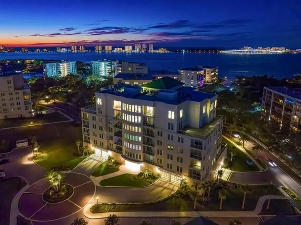 8 Palm Ter #701, Belleair, FL 33756