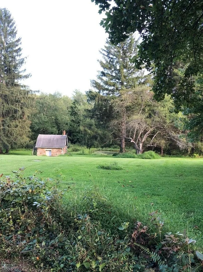 1 bed, 1.0 bath, $2,000 — Photo 3