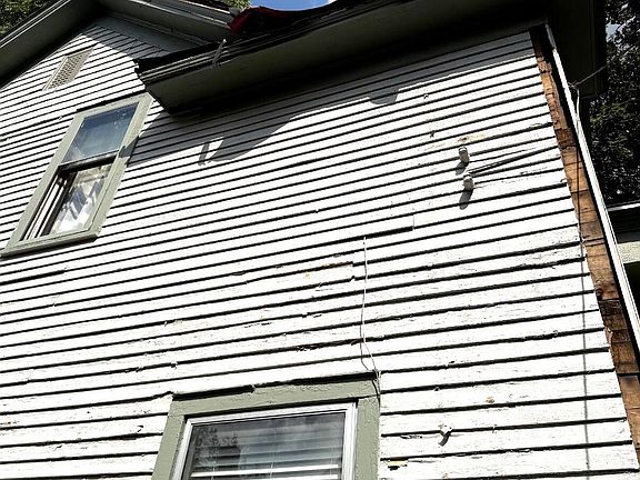 3rd image of 430 Park Pl