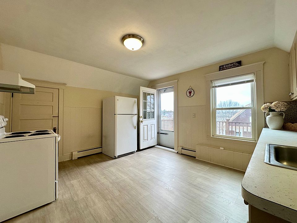 1st image of 58-60 Franklin St #2