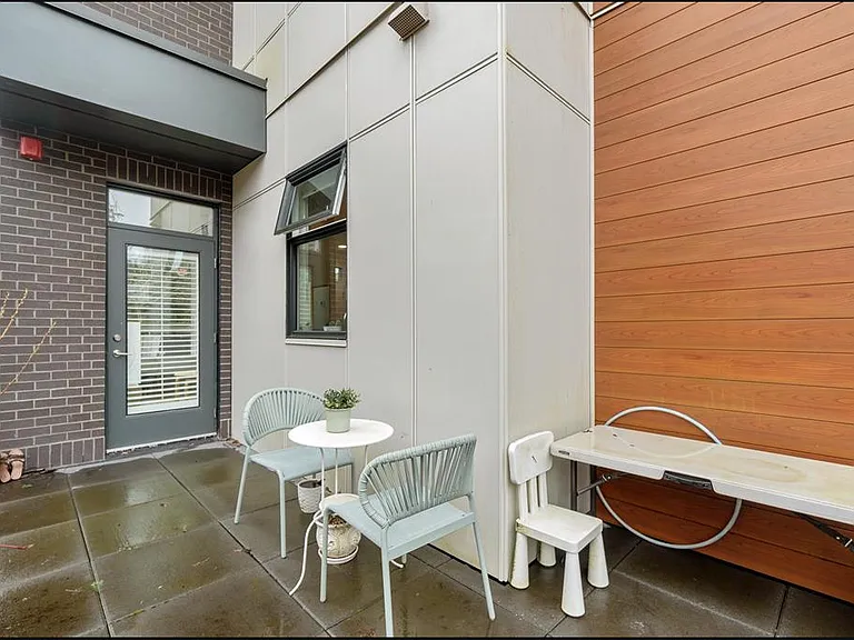 2035 Glenaire Dr #176 — Photo 10