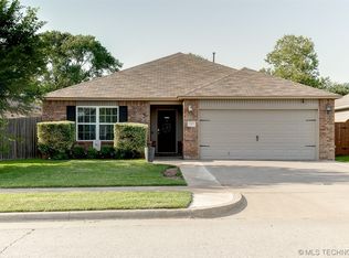 12807 E 67th Pl N, Owasso, OK 74055