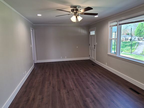 5th image of 104 Brandau Dr