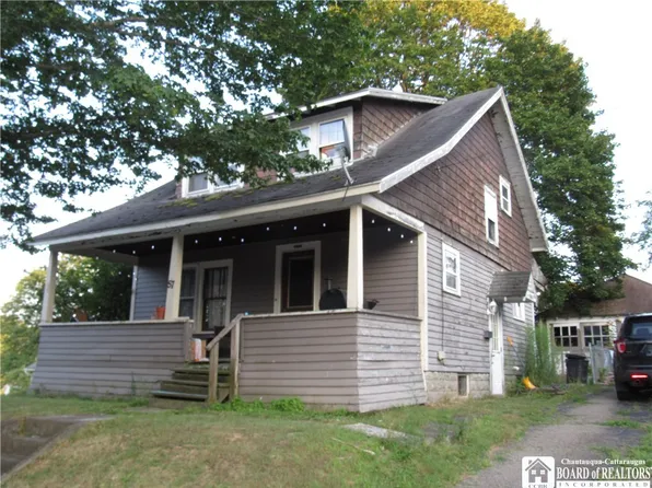 57 Mapleshade Ave, Falconer, NY 14733