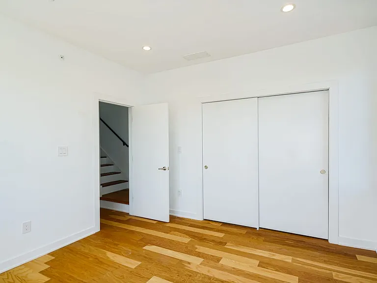 1326 N Mascher St #N — Photo 16