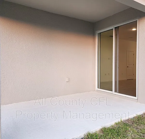 4354 Davos Dr — Photo 18
