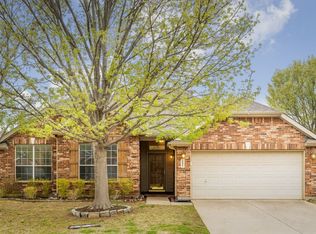 2621 Hollow Ridge Dr, Denton, TX 76210