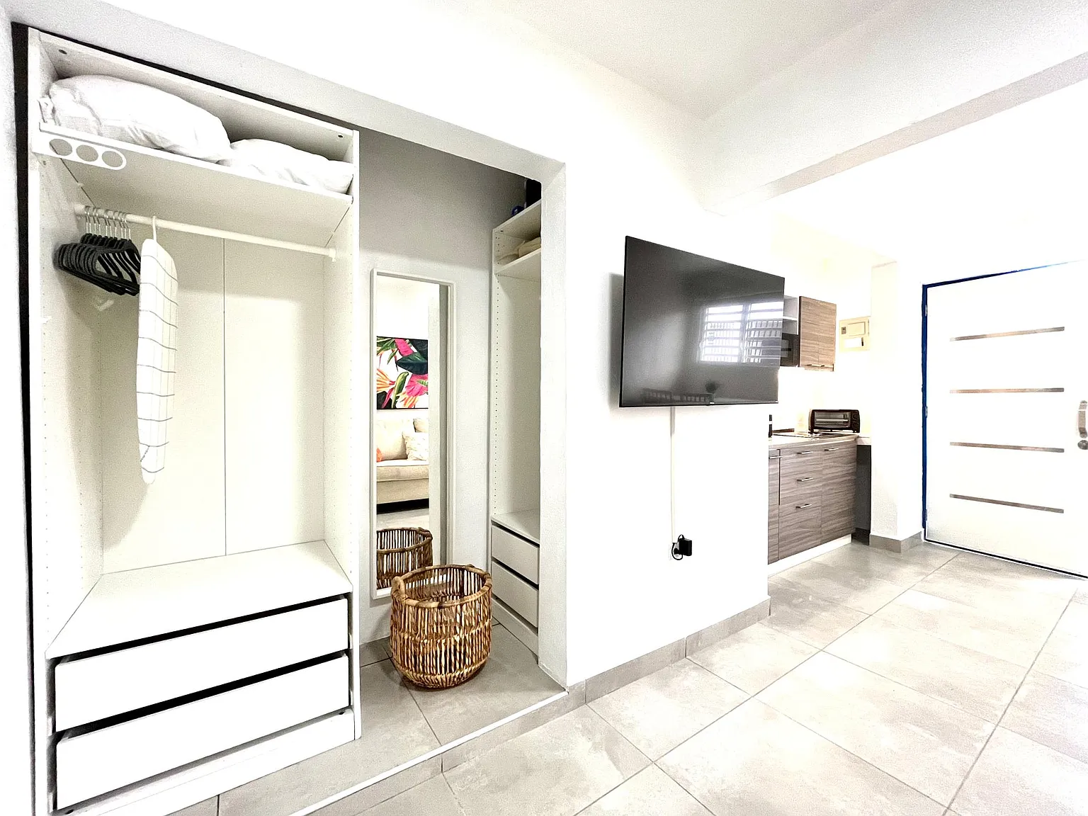 Studio, 600 sqft, $1,500 — Photo 4