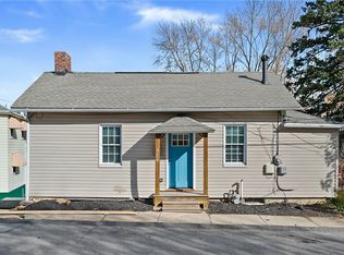 320 Newkirk St, Carnegie, PA 15106