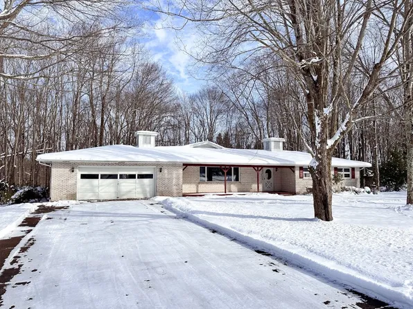 12191 Skyview Dr, Edinboro, PA 16412