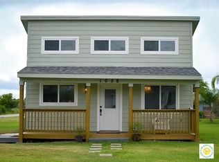 1058 Wightman St, Matagorda, TX 77457