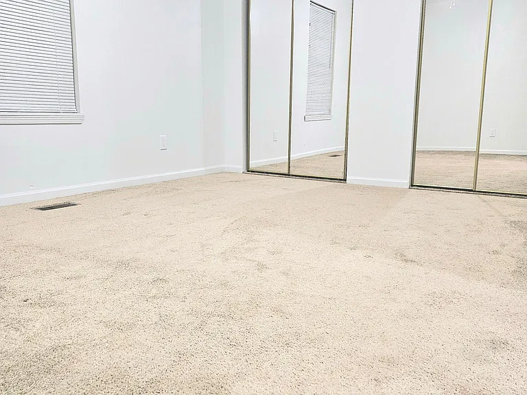 Upstairs bedroom 1