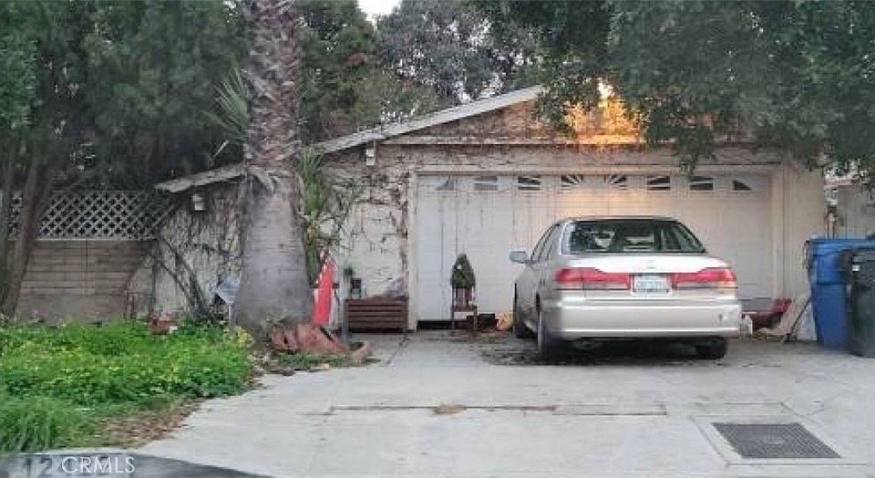 1st image of 12422 Sylvan St
