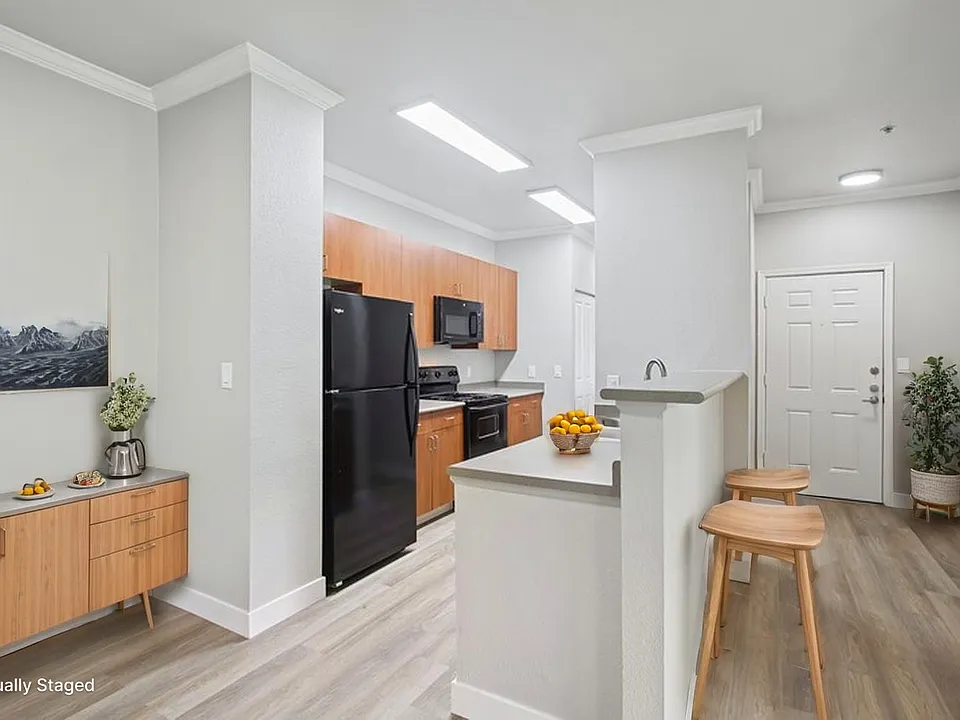 Waterstone Apartments