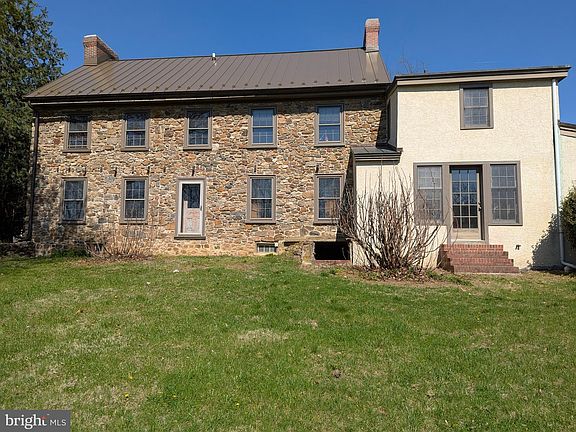 4th image of 702 Lenape Rd