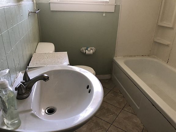 4th image of 1529 Kingsway Dr