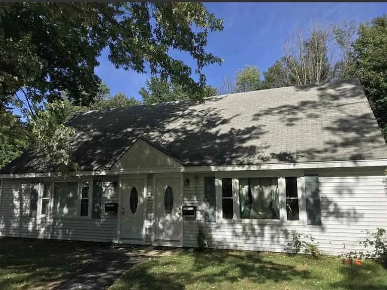 Left side unit of this side by side duplex.