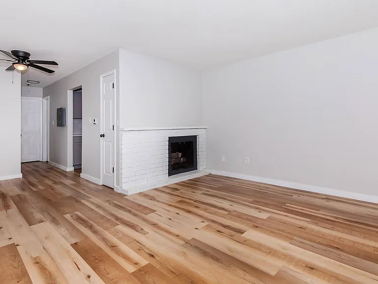 Finn Apartments — Photo 20