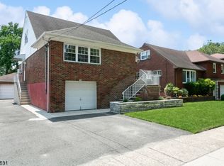 754 Clark Ave, Ridgefield, NJ 07657