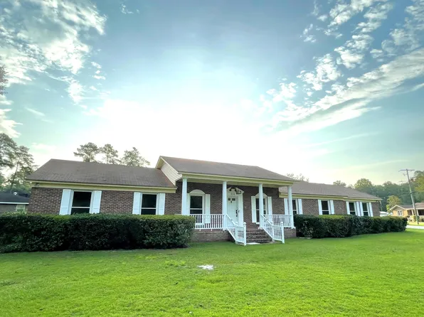 214 Stark Dr, Walterboro, SC 29488
