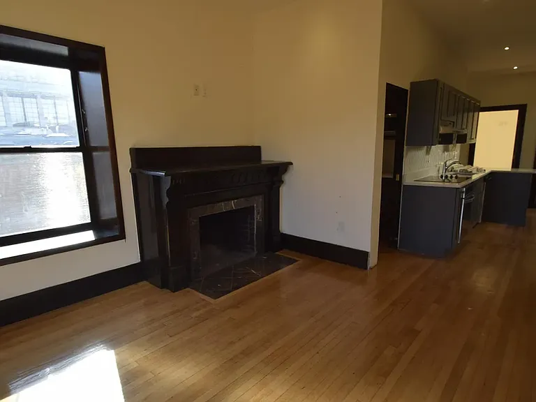36 Gloucester St #3 — Photo 11
