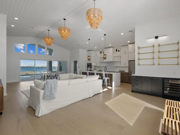 1705 Bayshore Drive, Fort Pierce, FL 34949