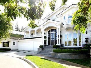 909 Almond Pl, Newport Beach, CA 92660