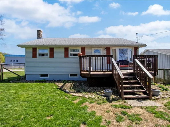 43 Varnes Dr, Apple Creek, OH 44606