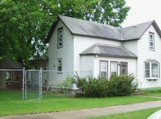 302 2nd Ave SE, Waseca, MN 56093