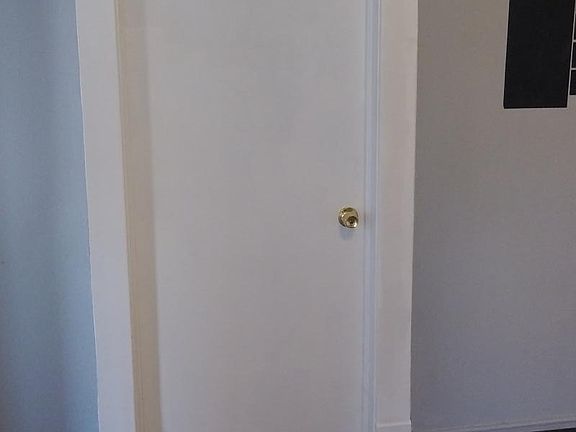 5th image of 6909 Denison Ave #Up