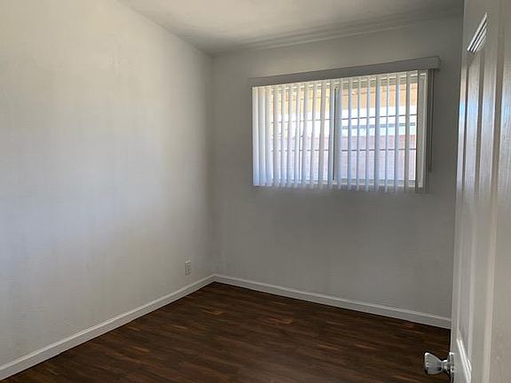 4th image of 1038 W Avenue J13