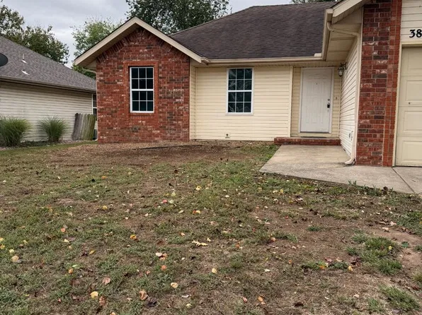 3834 W Kay Pointe Blvd, Springfield, MO 65802