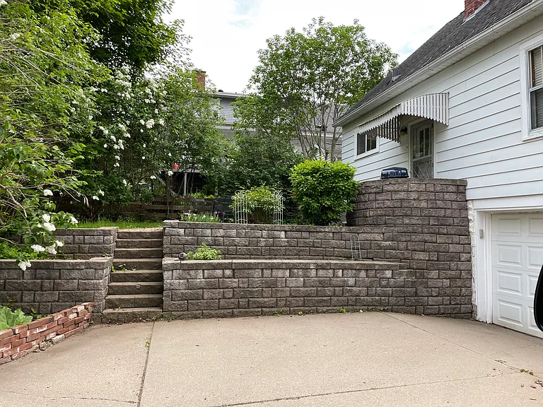 Rear parking pad