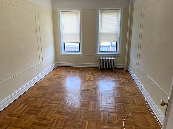 4th image of 1115 63rd St APT B15