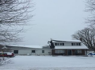 11831 S Tower Rd, Maple City, MI 49664