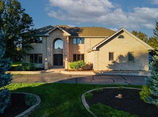 13207 Hunt Master Ln, Lemont, IL 60439