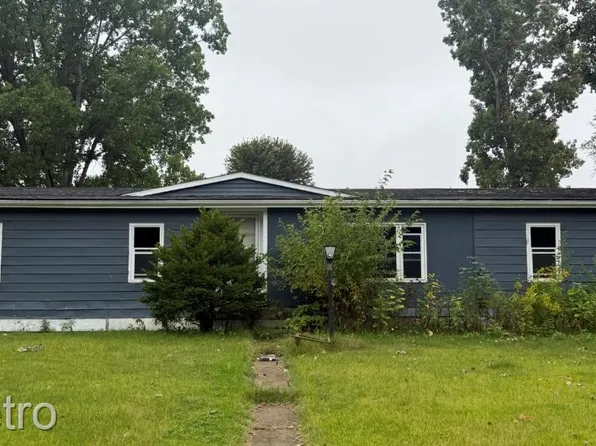 5552 Cherokee Bnd, Howell, MI 48843