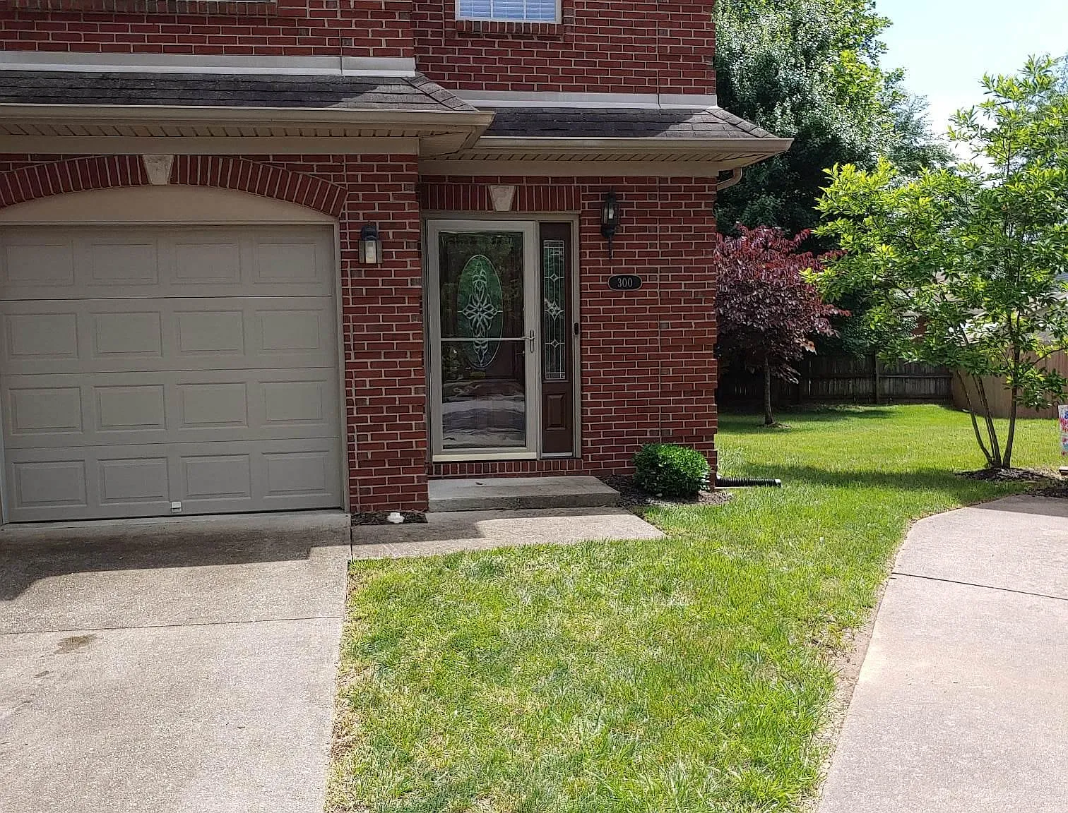 3 bed, 1539 sqft, $2,000 — Photo 2
