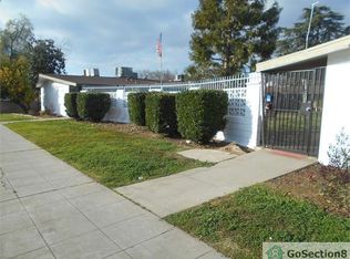 1553 E Ashlan Ave, Fresno, CA 93704