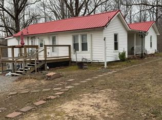 210 Reynolds Rd, Charlotte, TN 37036