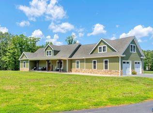 1471 Spreading Oak Rd, Arvonia, VA 23004