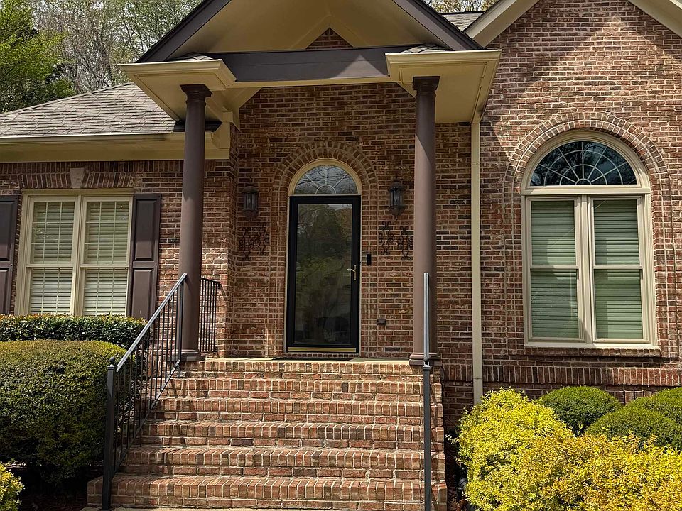 1st image of 325 Highland Park Dr