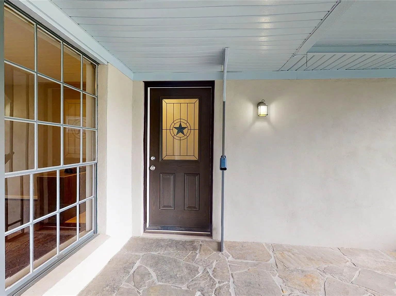 4 bed, 2.0 bath, 1822 sqft, $3,000 — Photo 4