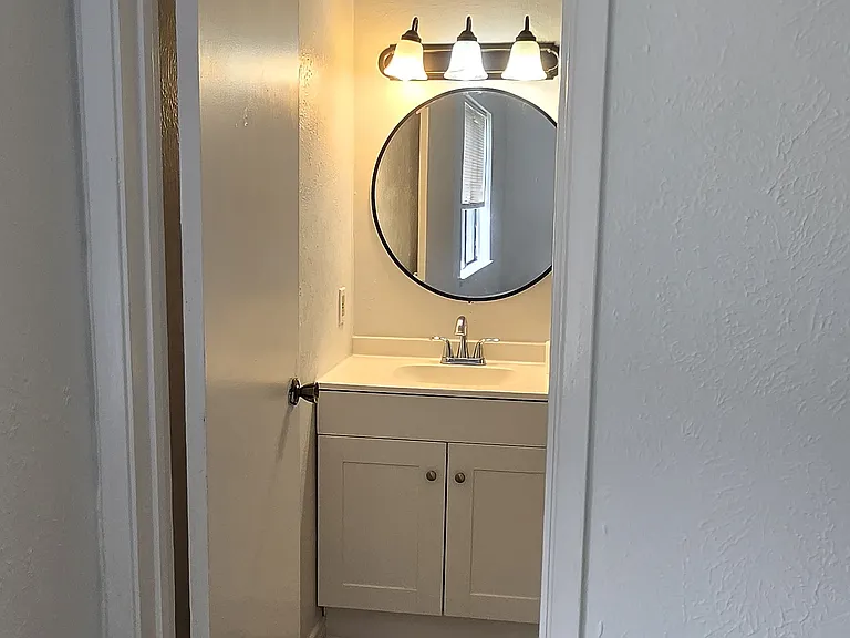 17507 Autumn Hills Dr — Photo 11