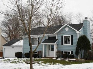 2925 Evergreen Ln, Aurora, IL 60502